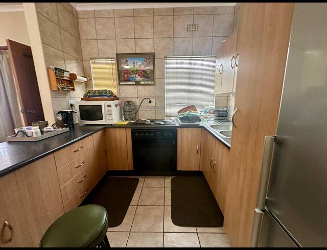 2 BEDROOM FREESTANDING FOR SALE IN SUNAIR PARK